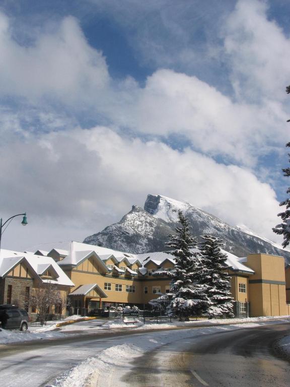 Ywca Banff Hotel Exterior foto